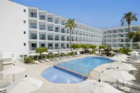 HM Isabela &ndash; Adults Only