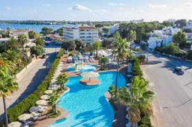 Apartamenty Es Corso