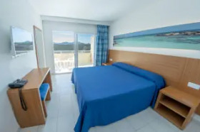 Hotel Club Cala Romani